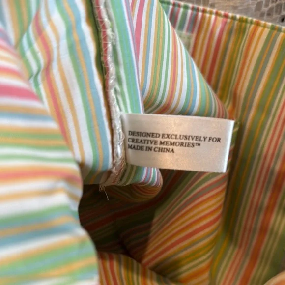 Creative Memories Cream and Green Tote with Artistic Embroidery - Picture 2 of 9